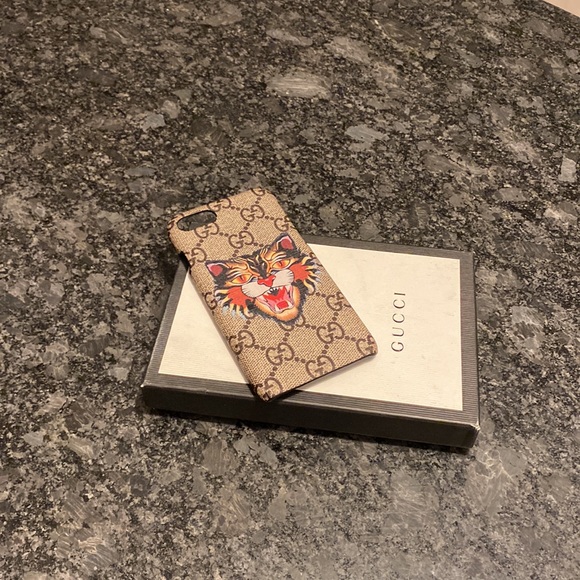 🦁 Gucci GG Supreme Angry Cat iPhone Case - Picture 4 of 4